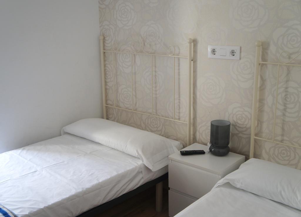 לוגרוניו Albergue Santiago Apostol מראה חיצוני תמונה